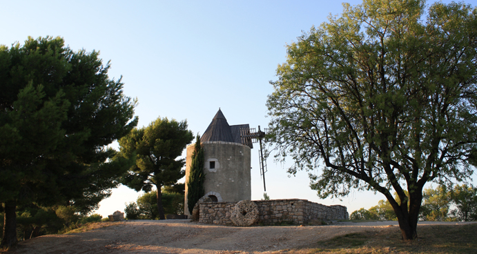 moulin provençale ventabren provence alpes cote azur paca marseille location